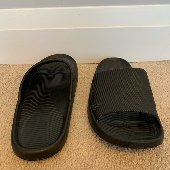 Walmart Shoes - SOLD - Black Slides, Size Medium (fits 8-9)